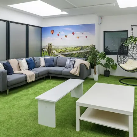 For Student Only King Square For Your Perfect Retreat * Bristol