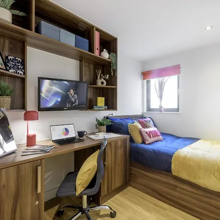 For Student Only King Square For Your Perfect Retreat * Bristol
